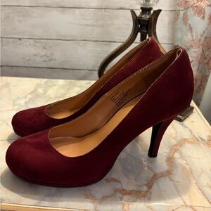 Kasper Burgundy Faux Suede Pumps Sz 8.5